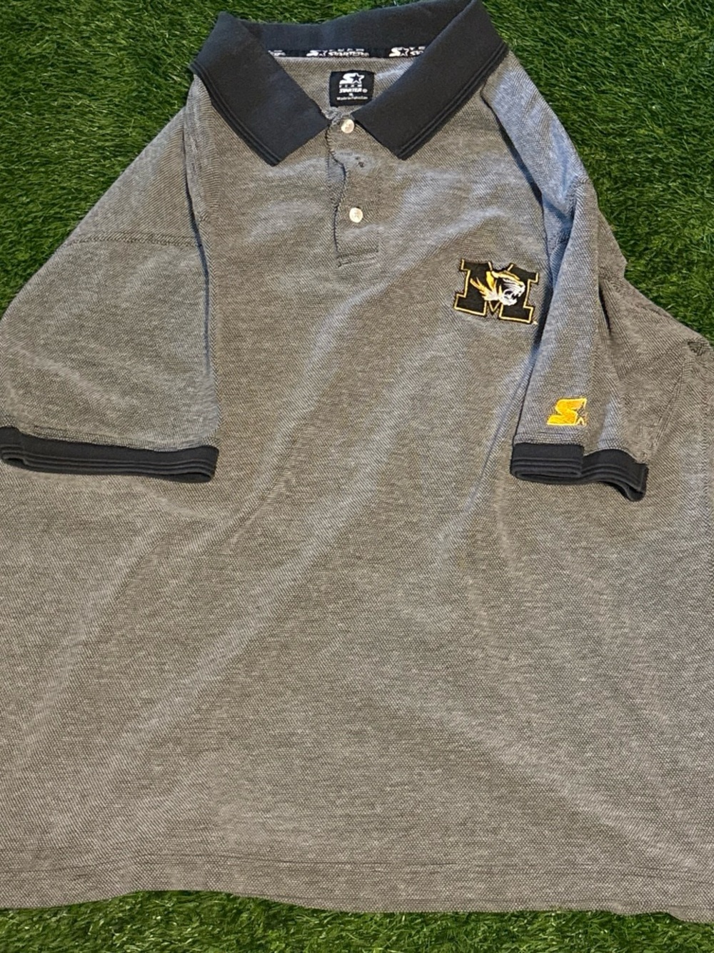 Starter Men's Gray Polo Shirt with Embroidered M Logo XL